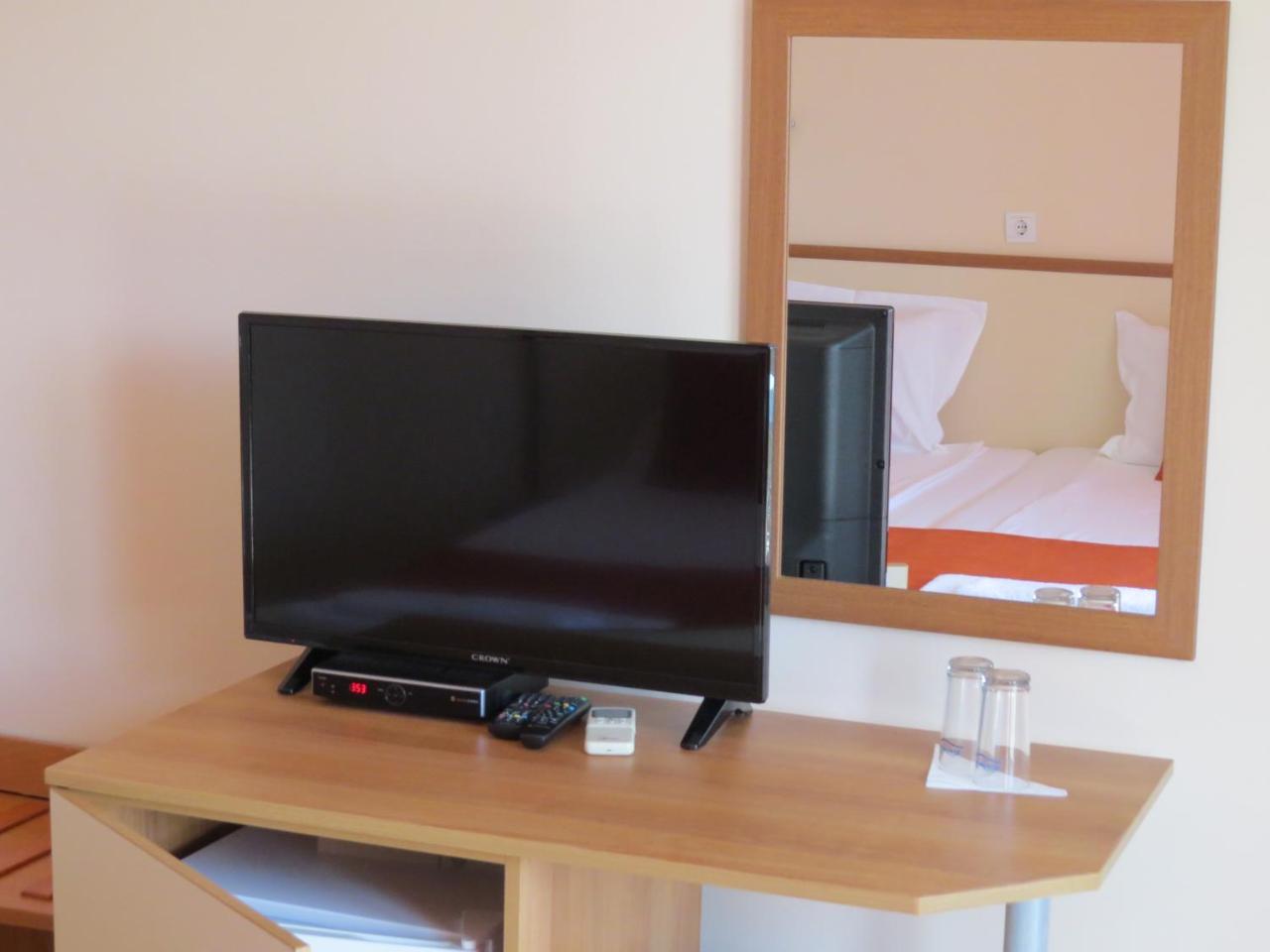 Family Hotel Dayana Beach Синеморец Экстерьер фото