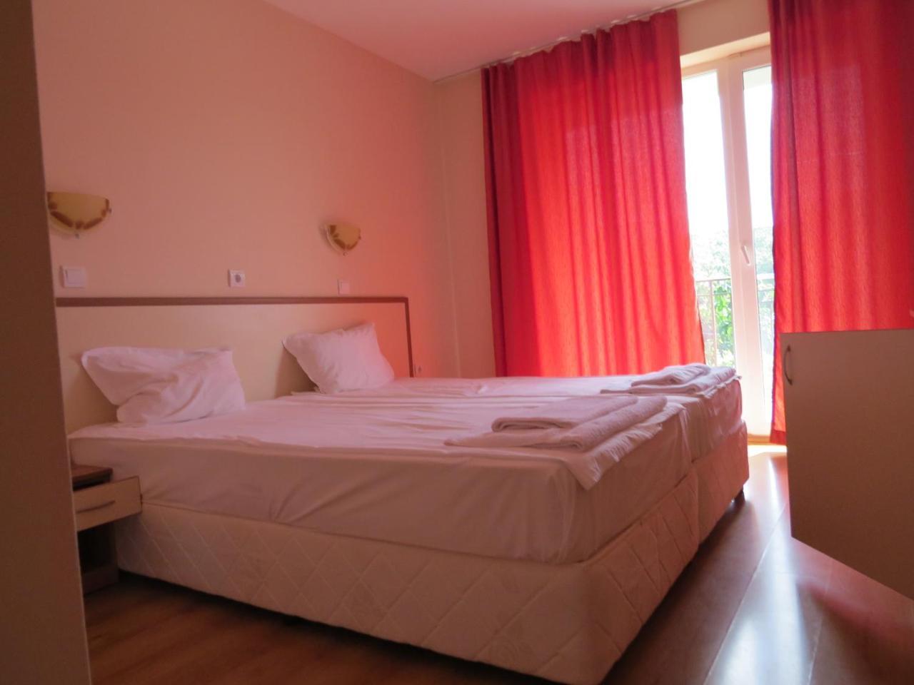 Family Hotel Dayana Beach Синеморец Экстерьер фото