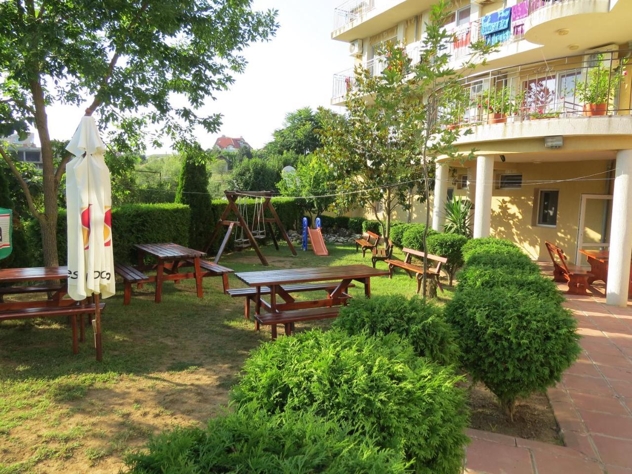 Family Hotel Dayana Beach Синеморец Экстерьер фото