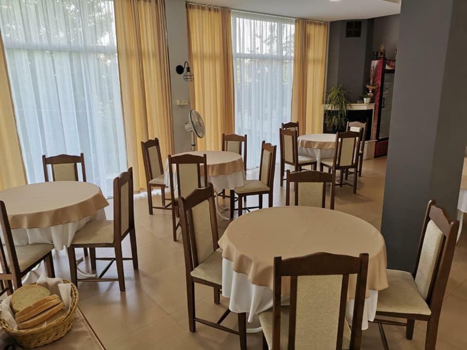Family Hotel Dayana Beach Синеморец Экстерьер фото