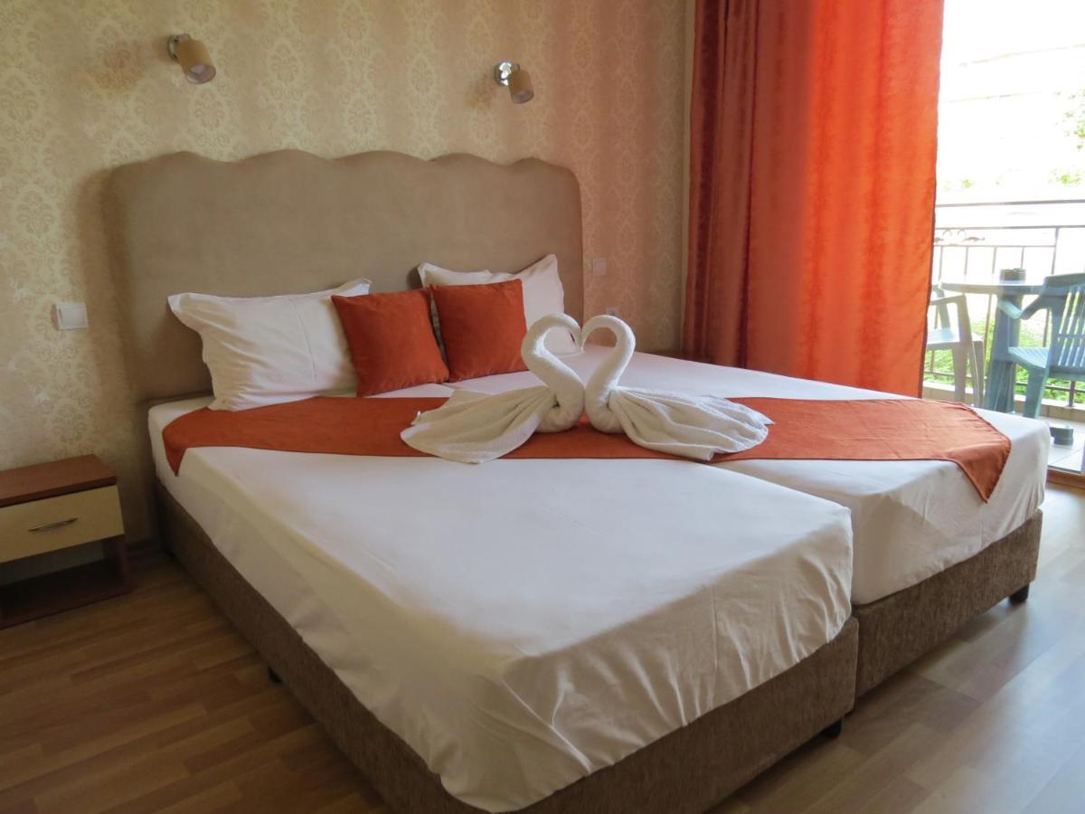 Family Hotel Dayana Beach Синеморец Экстерьер фото