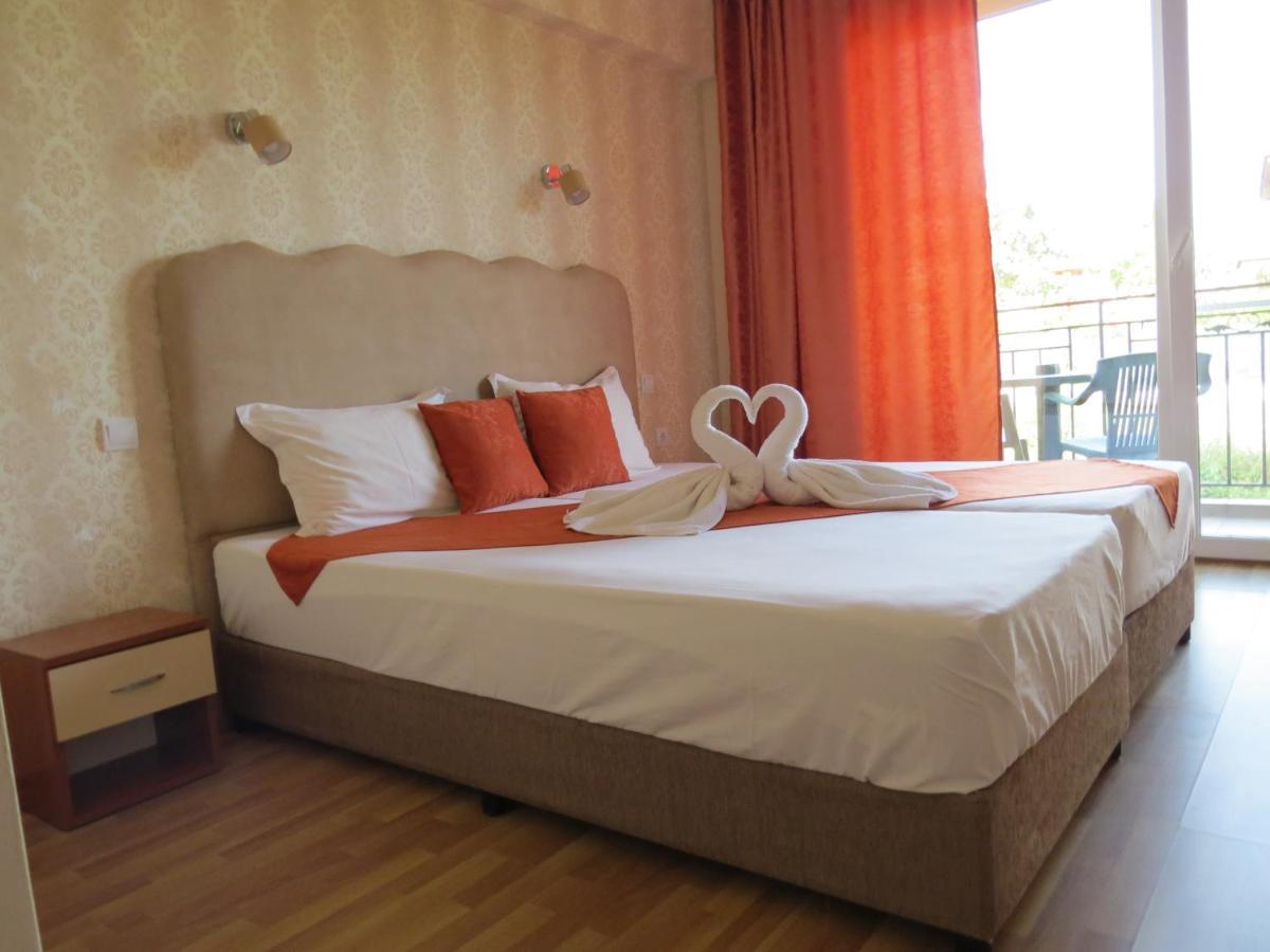 Family Hotel Dayana Beach Синеморец Экстерьер фото